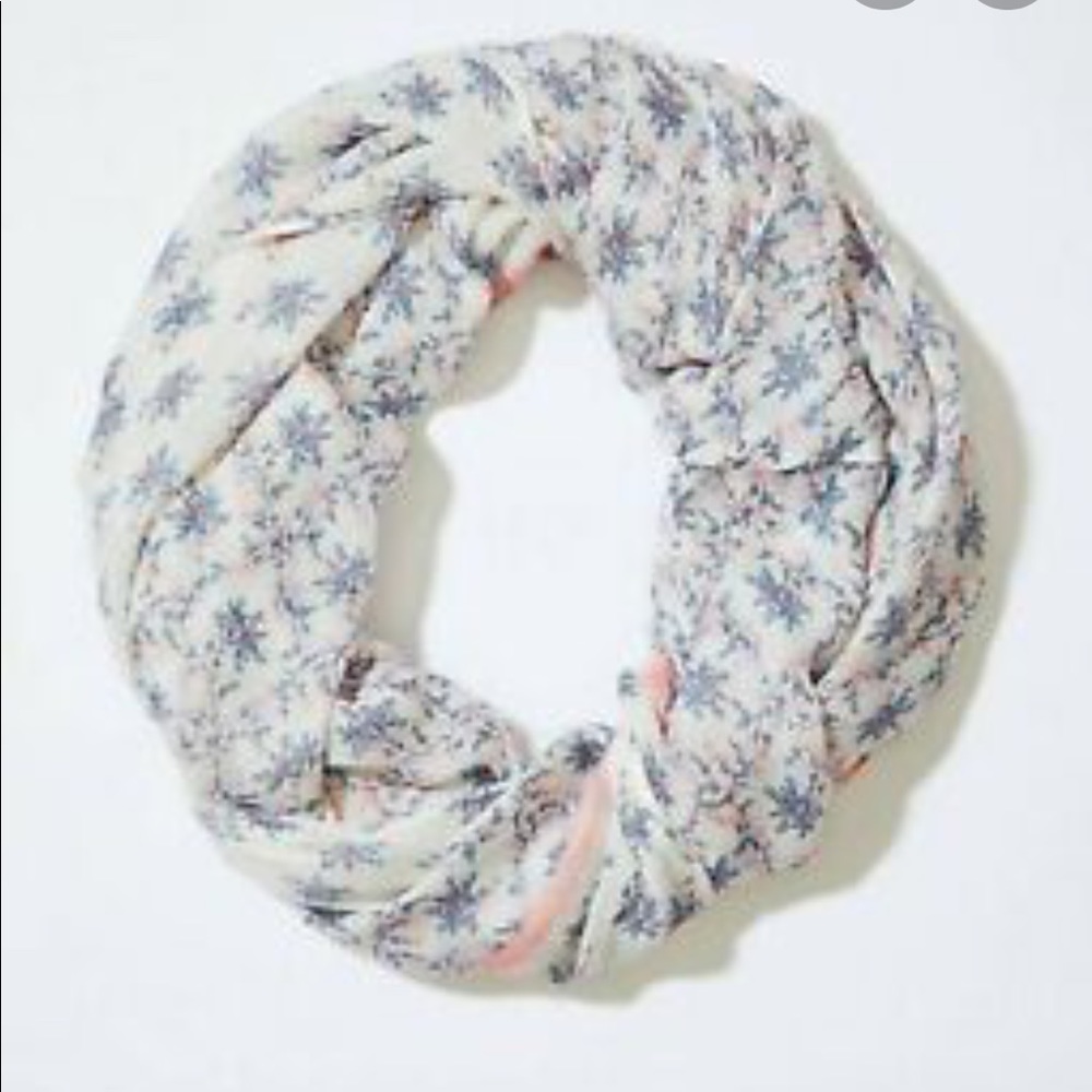 Floral Scarf 🌸